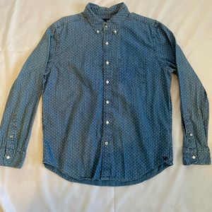 American Eagle Casual Button Up long sleeve shirt